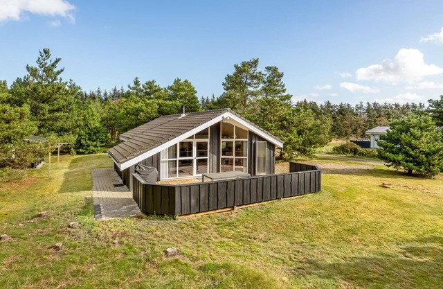 "Skrollan" - 200m to the inlet by Interhome