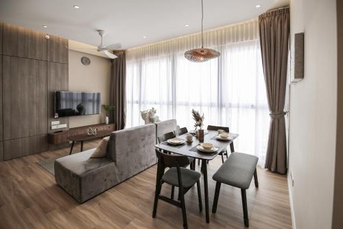 Sky High Stuning Penang Bridge & City Views 3BR