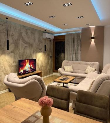 Sky View Apartment