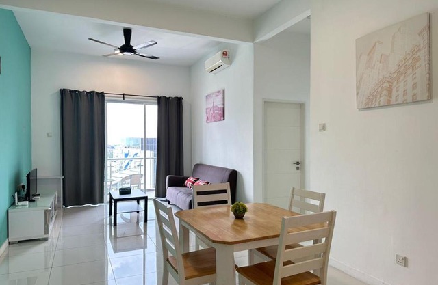 Skypod Puchong 7pax Nearby IOI Mall