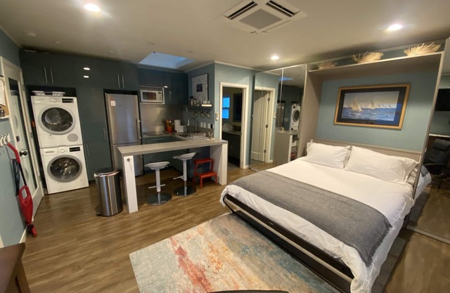 Smartly Designed Studio for the Solo Traveler
