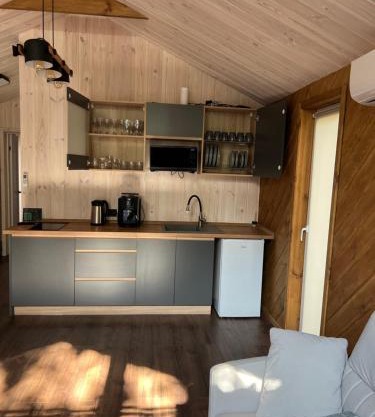 Snoviya House