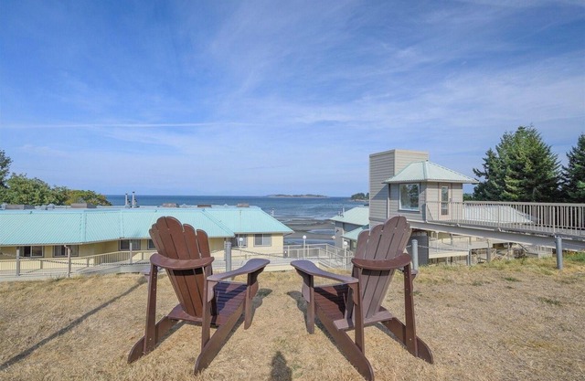~ SnowBirds ~OCT-MARCH 1100 WK/2600 month (Seaside unit) Sleeps 6