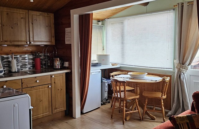 Snowdonia National Park Log Cabin With Garden