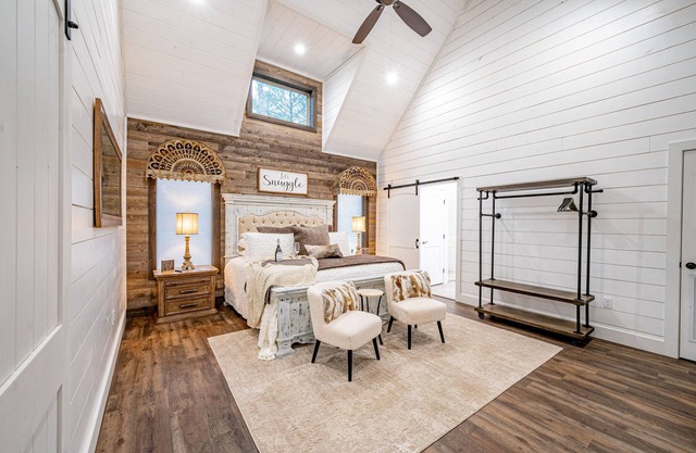Snuggle Inn-Close to NEW Casino, Broken Bow lake, fishing, hiking & eats!