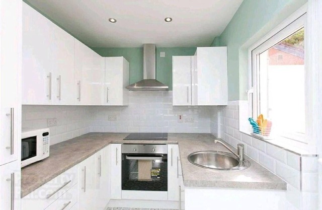 So-fresh So-clean Beautiful 3-bed House n Belfast