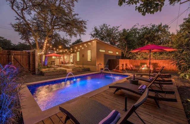 SocoVilla: Downtown/Pool/Golf Green/FirePit/18 Beds