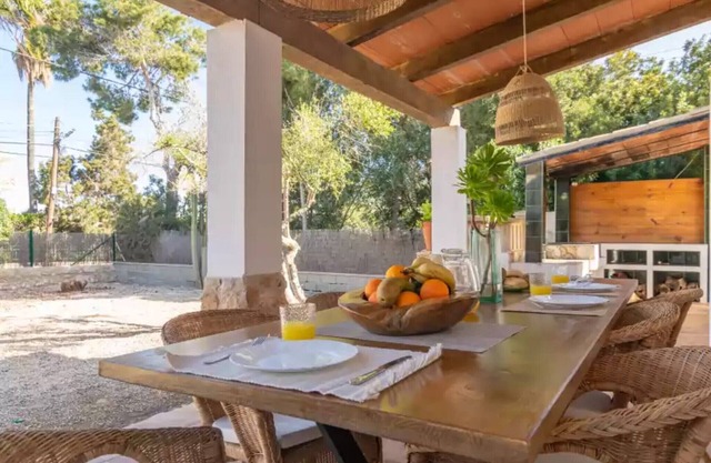 Sol I Vent - House In Cala Llombards. Free Wifi