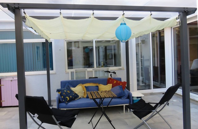 Solaris Double Bedroom + Breakfast