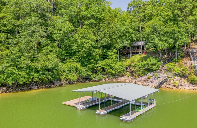 Soliloquy: 2 BR, 1 BA in Crane Hill, Sleeps 6