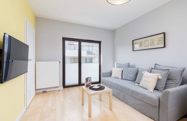 Solna 1 | Apartment with AC| Parking
