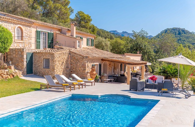 Son Orlandis - Four Bedroom Villa, Sleeps 7