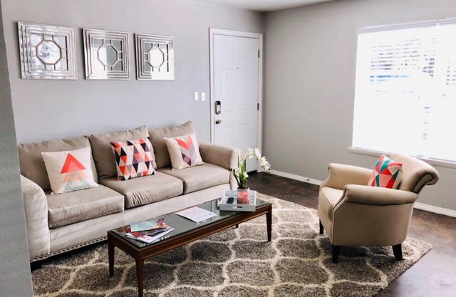 [SP 1145 - 3]OU-2 bed 2 bath apartment close to OU, and Norman Regional Hospital.