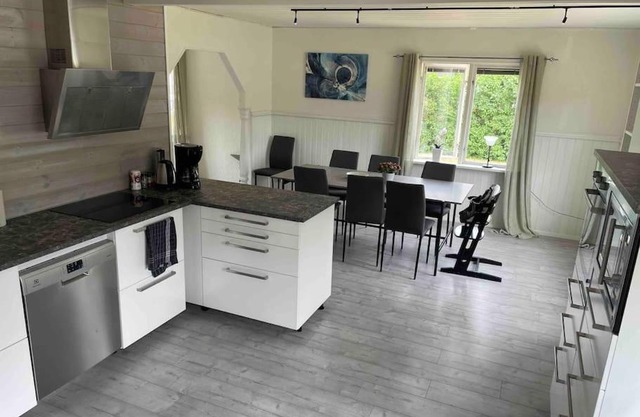 Space to socialize 3km from the peak of Isaberg!