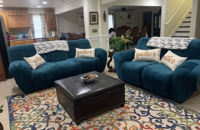 Spacious 1,900sf 2bedroom 6bed apartment,family gathering nurses singles couples