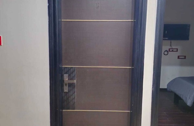 Spacious 1-bedroom apartment in Bangalore