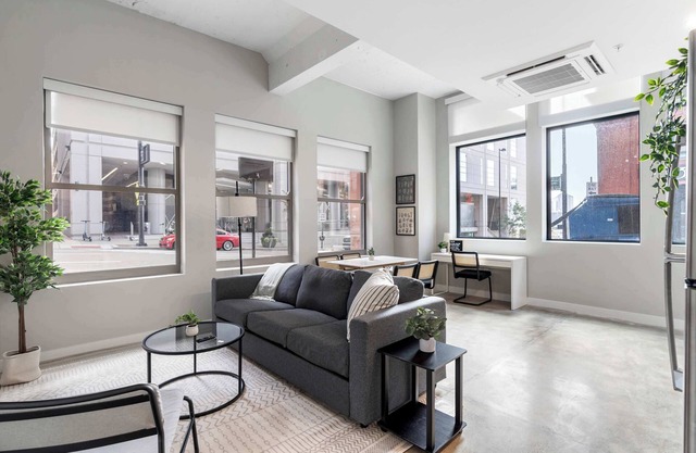 Spacious 2BR CozySuites | OTR Downtown #06