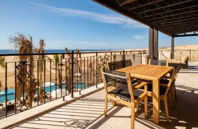 Spacious 3-bedroom penthouse suite in exclusive Grand Solmar Pacific Dunes, Cabo