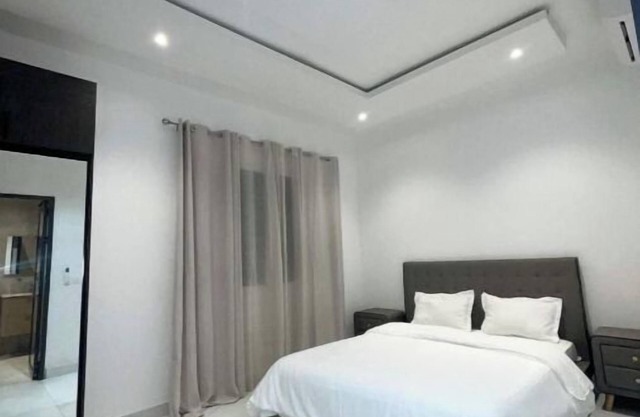 Spacious 3-Bedroom Family Oasis in the City