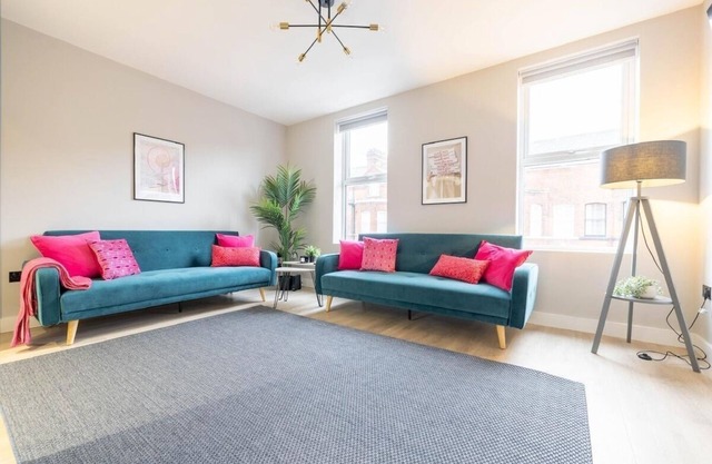 Spacious 3BR in Queens Free Parking