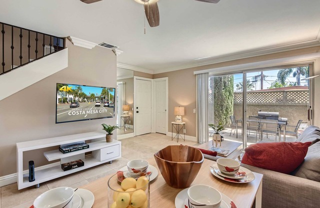 Spacious 3BR- Yard - BBQ - Parking!