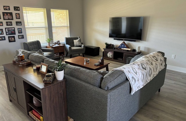 Spacious 4-Bedroom, 2-Bath Home in Crestview, FL - Perfect for Families & Groups