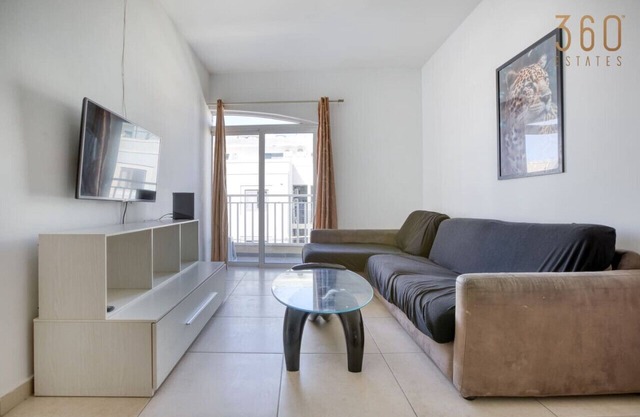 Spacious 4BR home with private balcony in Swieqi