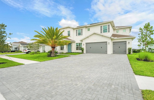 Spacious 5-bedroom 4.5 Bath, Brand New Lake house, 5- 6 months rentals Preferred