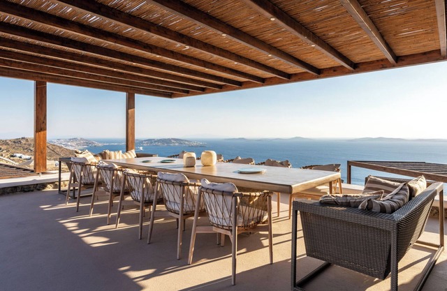 Spacious 8-bedroom villa in awesome Mykonos with Private pool, WiFi, AC