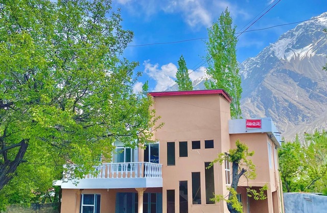 Spacious 9-bedroom hotel suites in beautiful Skardu with WiFi