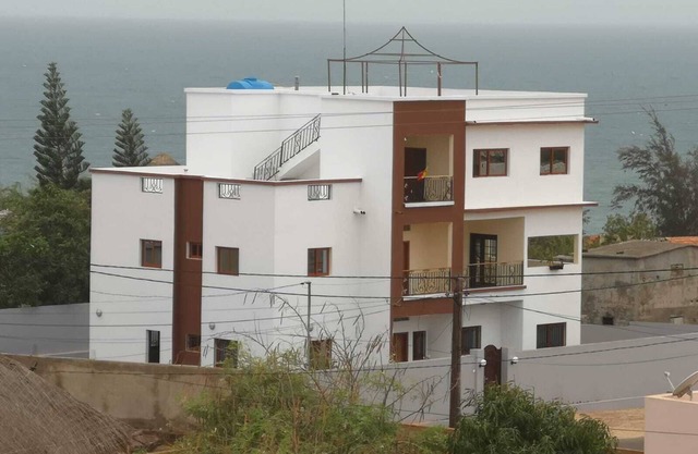 Spacious, airy and child-friendly holiday home with sea views