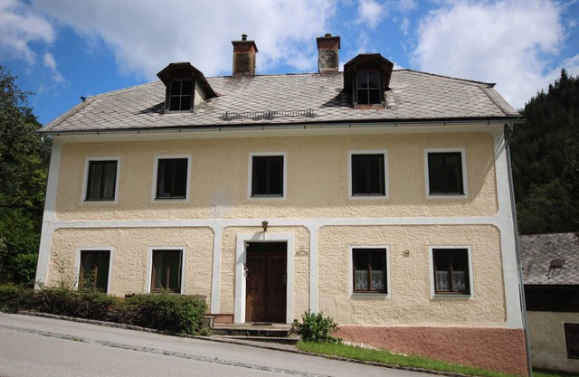 Spacious and cosy Austrian Farm House in village at the foot of The Grimming