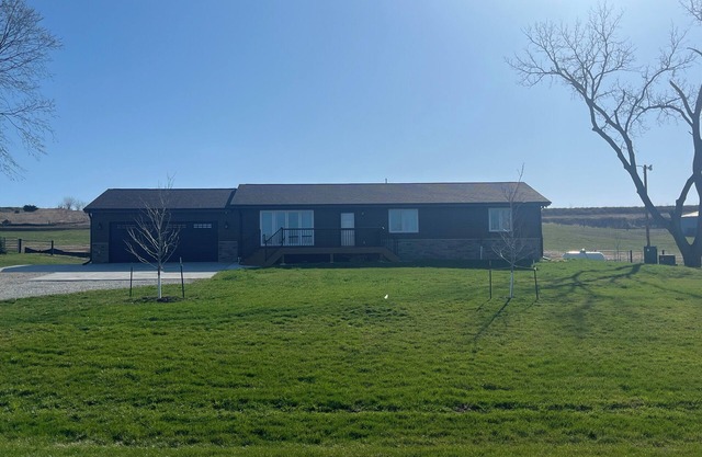 Spacious and cozy 4-bedroom house in rural Iowa located a short drive from Omaha