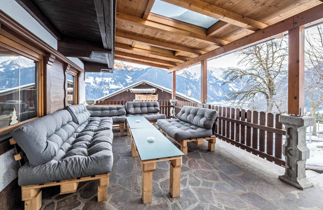 Spacious Apartment in Alpine Chalet Bergprinzessin with Mountain View