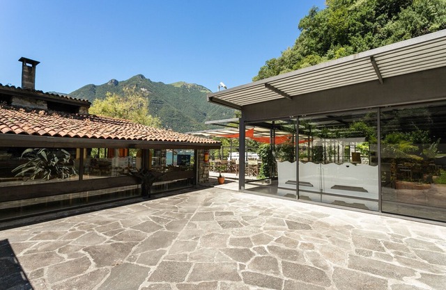 Spacious Apartment in Pognana Lario with Pool