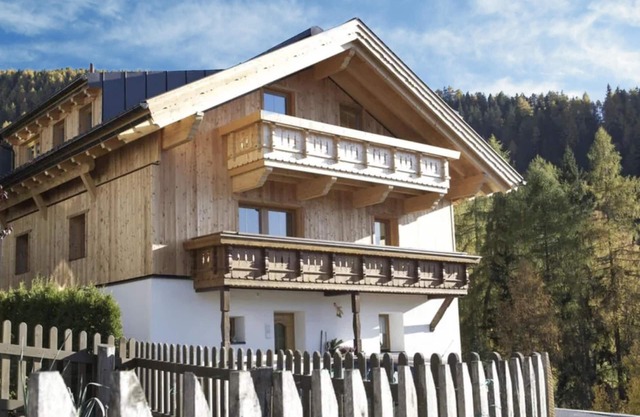 Spacious apartment in a mountain village