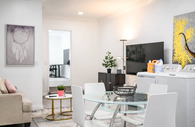 Spacious & Bright Home Fully Equipped