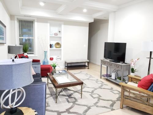 Spacious & Bright home In Bloomingdale/Truxton DC