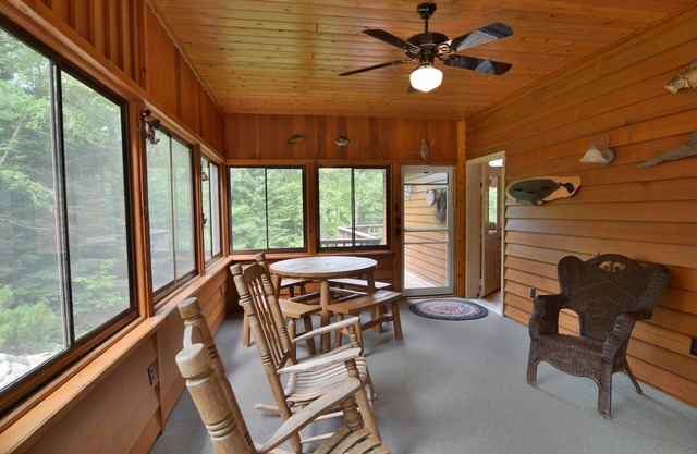 Spacious Cascade Chalet with Cozy Fireplace by RedAwning