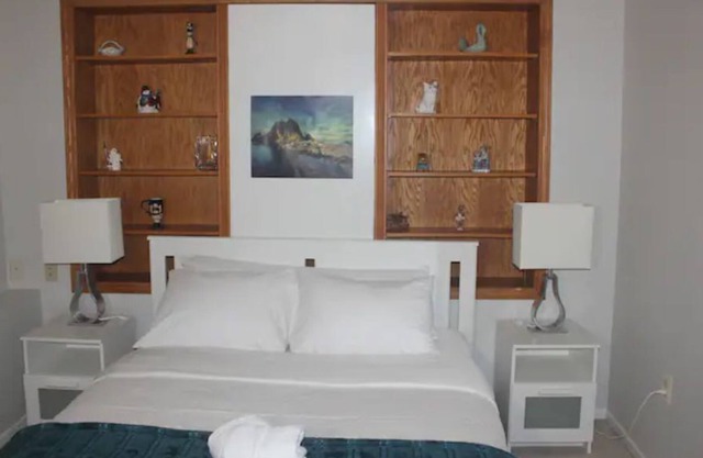 Spacious entire basement suite with two bedrooms