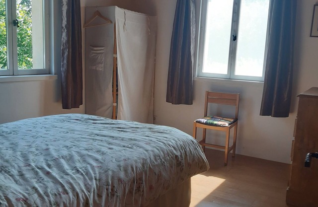 Spacious family home on one level in the heart of Natural Regional Park