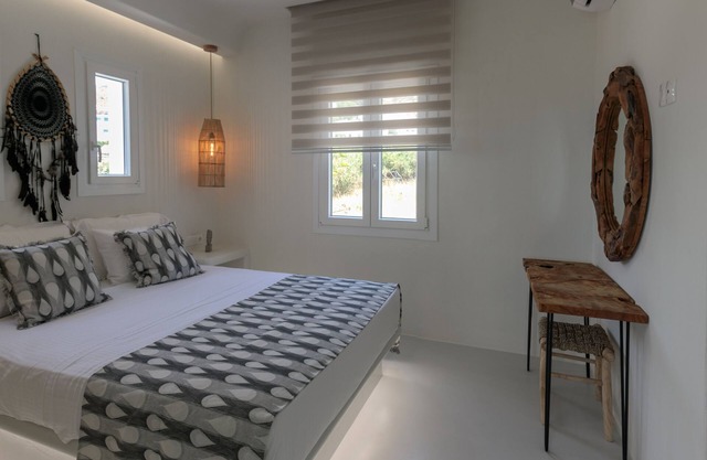 Spacious, Family Friendly Villas With Panoramic Sea View on Naxos island