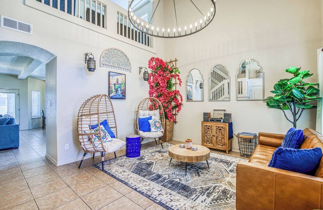 Spacious Haven with Outdoor Fun, 5 Bd Home, Primary King, EV Charger, Grill