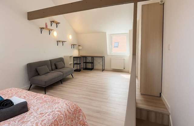 Spacious house in Lambersart with 2 comfortable bedrooms! 10 minutes from Lille