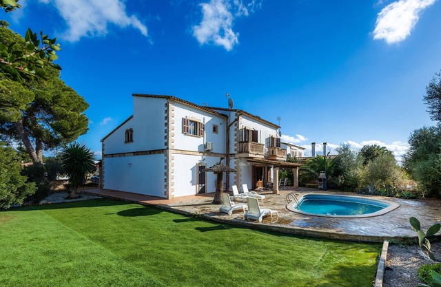 Spacious House with Pool - Casa Catalina