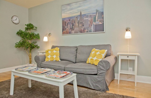 Spacious Hyde Park Guest House