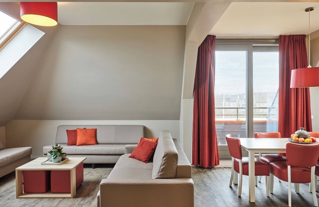 Spacious modern apartment close to the sea