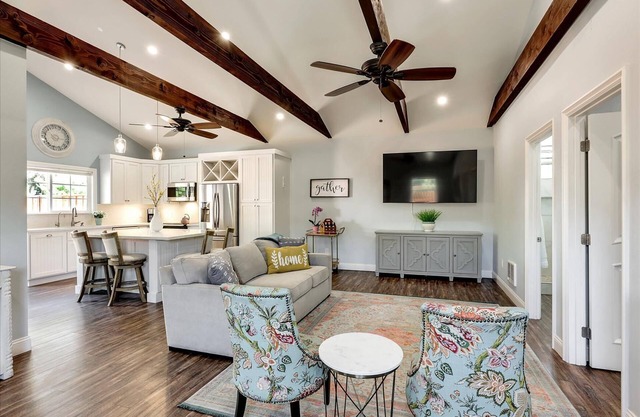 Spacious Modern Farmhouse Casita in Castro Valley Countryside with Private Patio