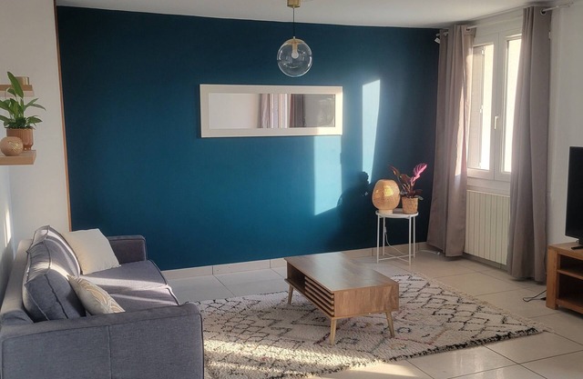 Spacious new apartment. Close to ski resorts
