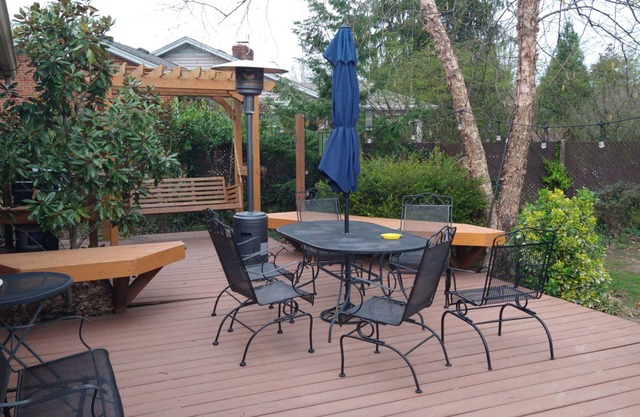 Spacious ranch in quiet neighborhood minutes from downtown.